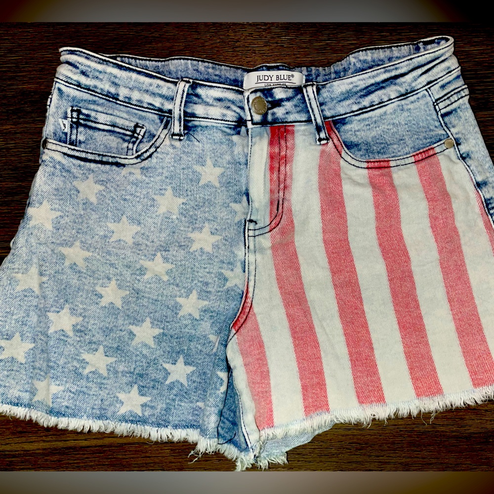 Judy Blue Flag Shorts